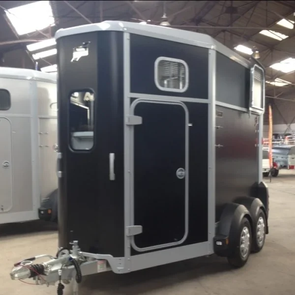 Van 2 places HB506 Confort pont-portes IFOR Williams 2600Kg